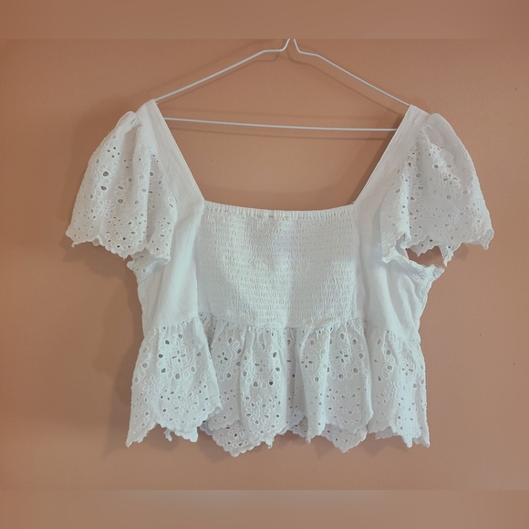 NWOT AEO White White Eyelet Embroidered Babydoll Ruffle Crop Top ✨🌴 - Picture 6 of 10